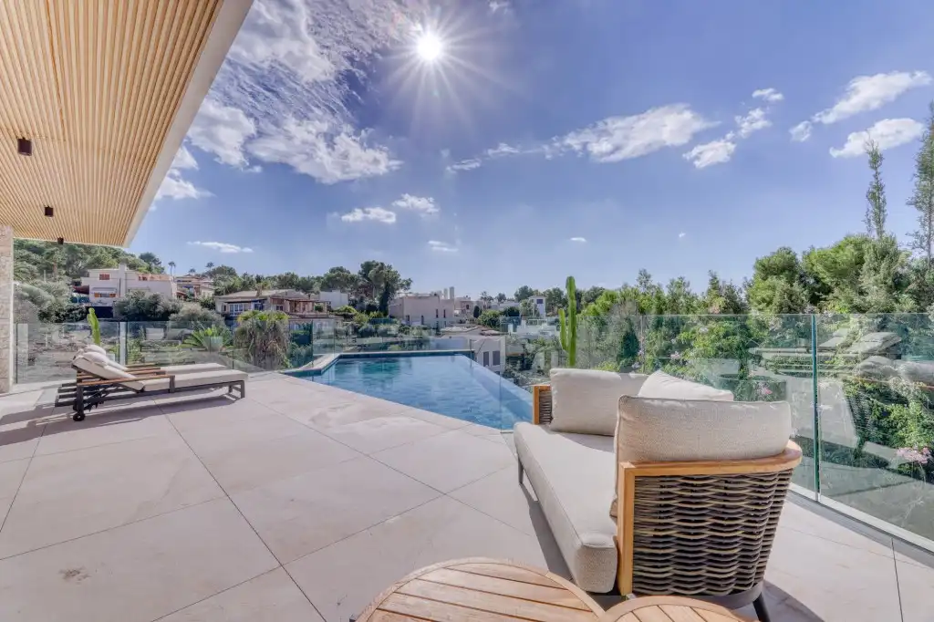 Terrace of Houses for sale in Calvià  with Air Conditioner, Private garden and Parquet flooring