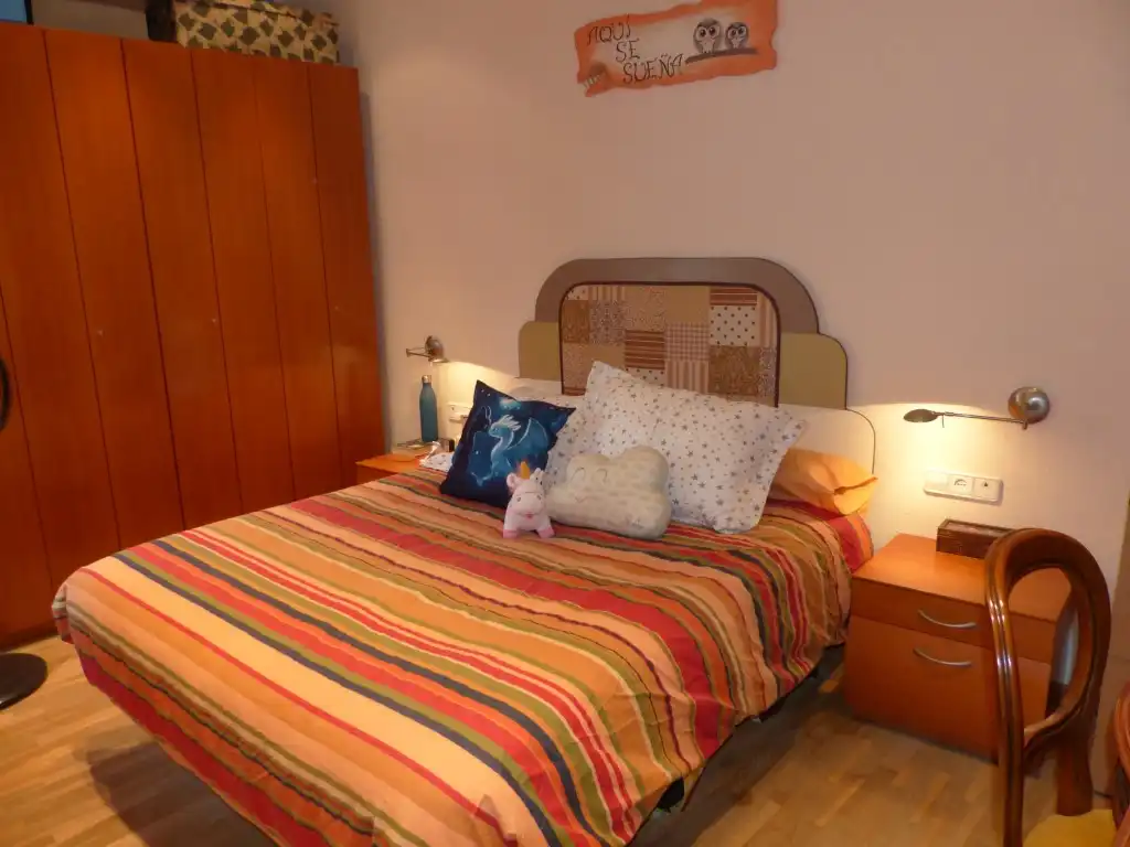 Habitación de Piso en venta en Barcelona con Balcón