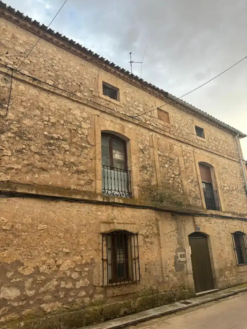 Vista exterior de Casa adosada en venda en Cilleruelo de Abajo amb Traster i Balcó