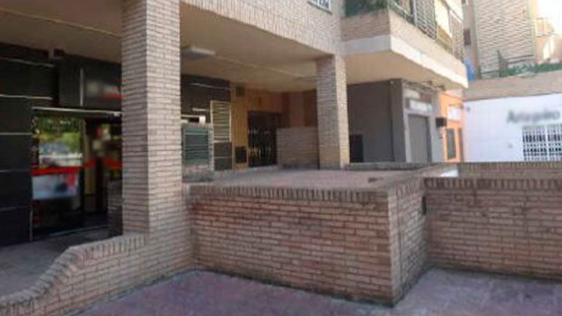 Vista exterior de Local en venda en  Zaragoza Capital