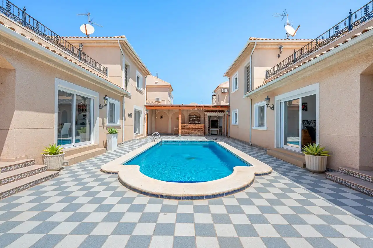 Piscina de Casa o chalet en venta en Pilar de la Horadada