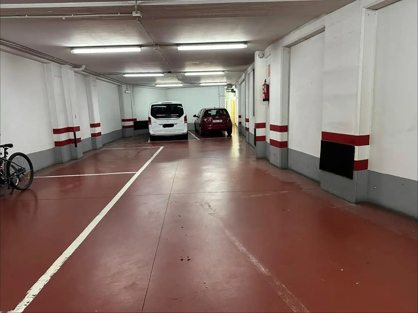 Parkplatz von Garage zur Miete in A Coruña Capital 