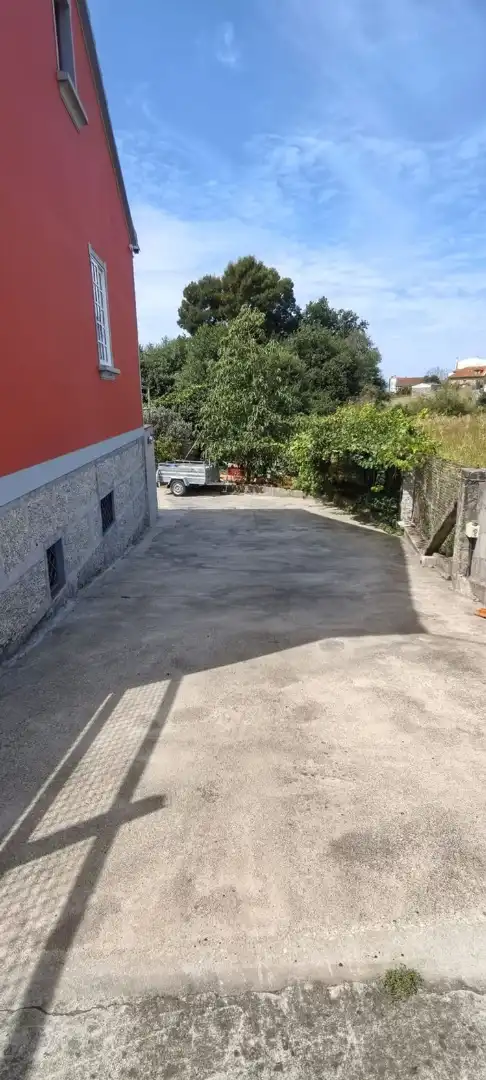 Parkplatz von Country house zum Verkauf in Vilagarcía de Arousa mit Heizung, Möbliert und Alarm