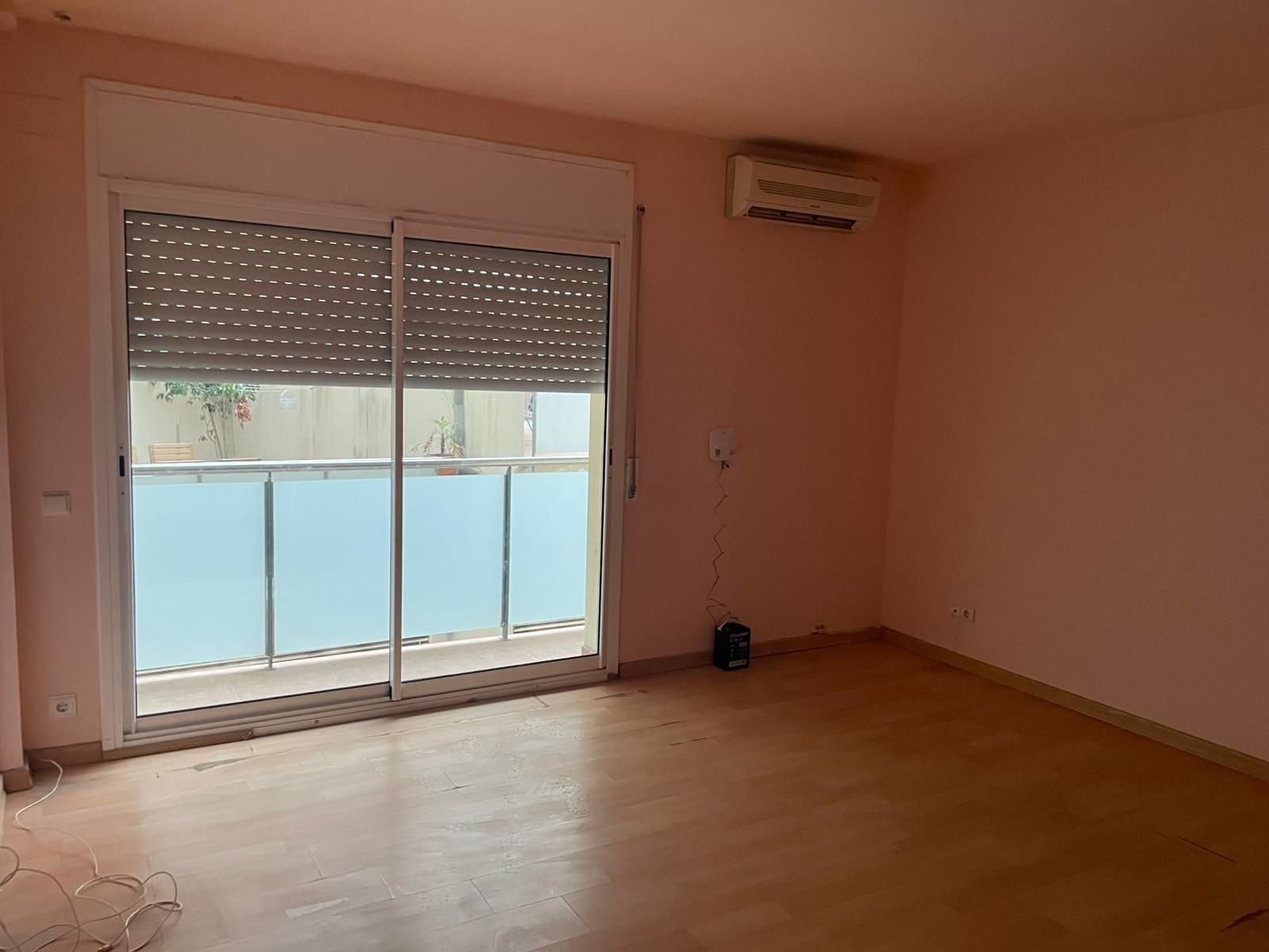 Dormitori de Pis en venda en El Vendrell amb Parquet i Balcó