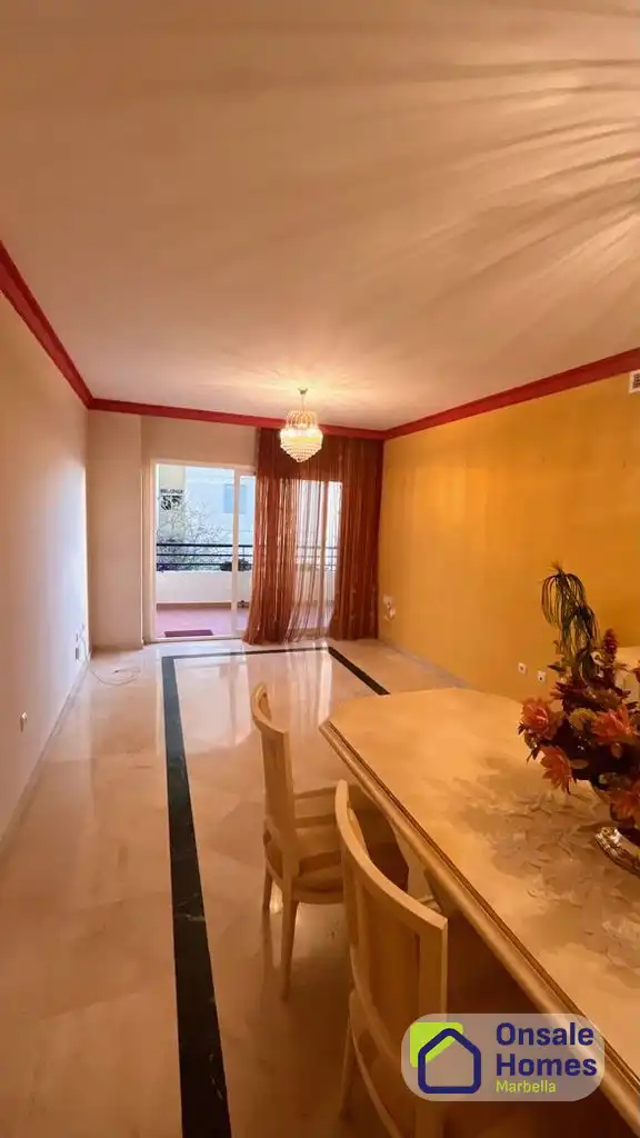 Dining room of Flat for sale in Marbella Centro