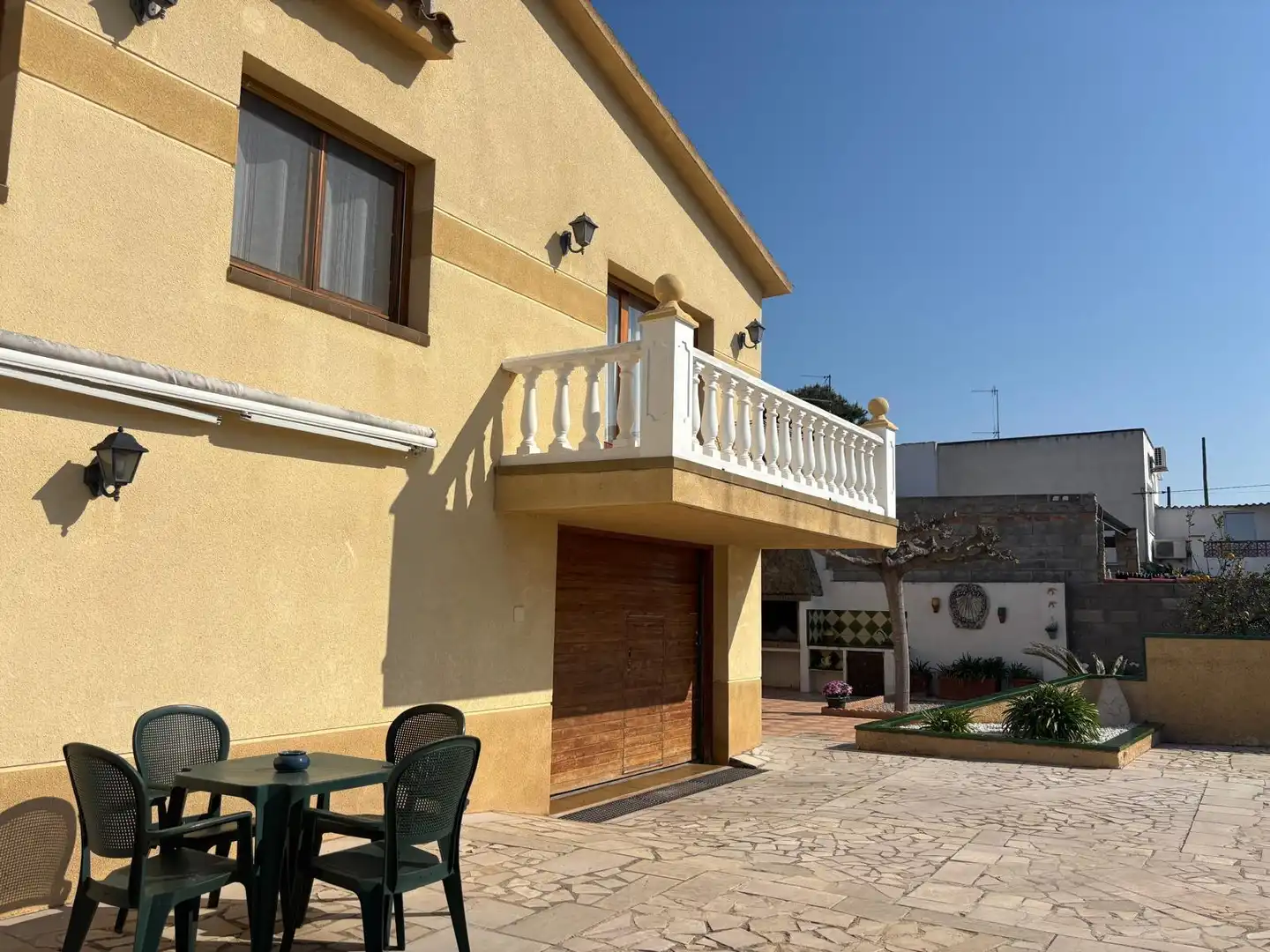 Vista exterior de Casa o chalet en venta en Deltebre con Aire acondicionado, Calefacción y Jardín privado