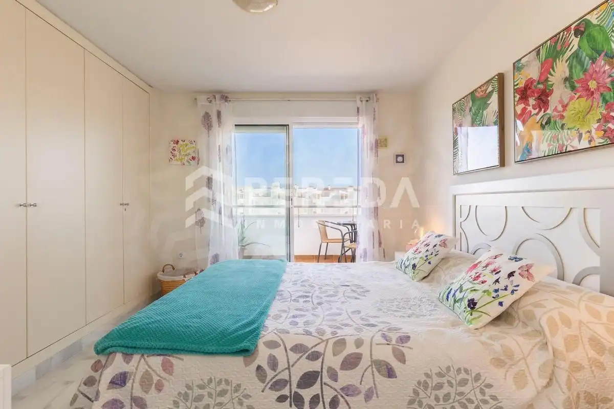 Schlafzimmer von Wohnung zum Verkauf in Roquetas de Mar mit Klimaanlage, Privatgarten und Terrasse