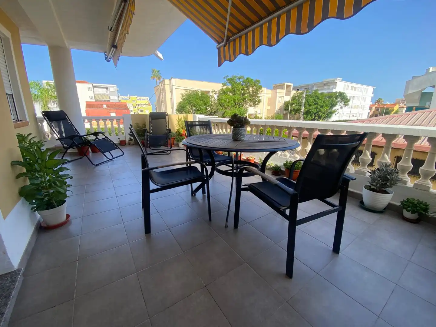 Appartement compact avec piscine à vendre à Avinguda Borrons 14