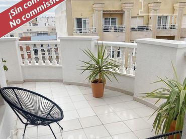 Attico con piscina in vendita a Avenida Habaneras de las