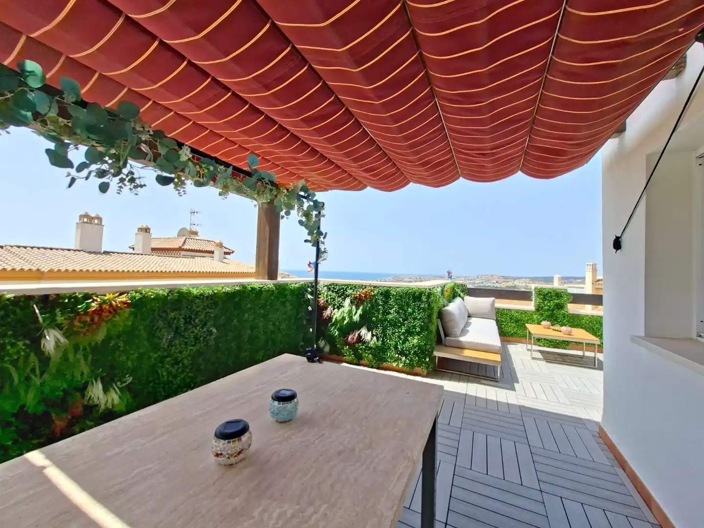 Flat with pool for sale in Caleta de Vélez
