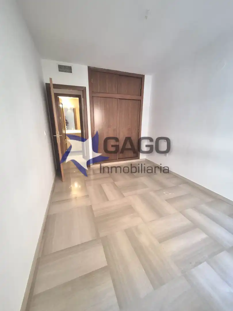 Bedroom of Flat for rent in Córdoba  with Air Conditioner, Heating and Terrace