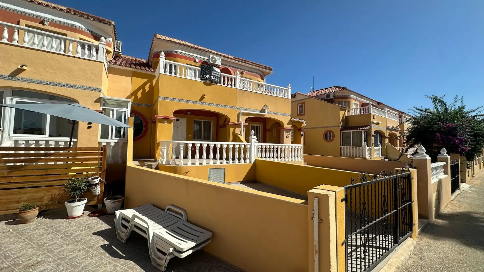 Vista exterior de Finca rústica en venta en Orihuela con Jardín privado, Terraza y Amueblado