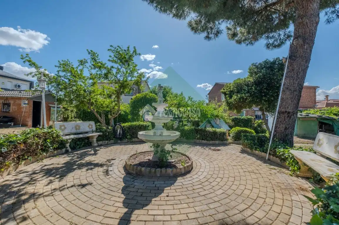 Terreny residencial en venda a Serranillos del Valle