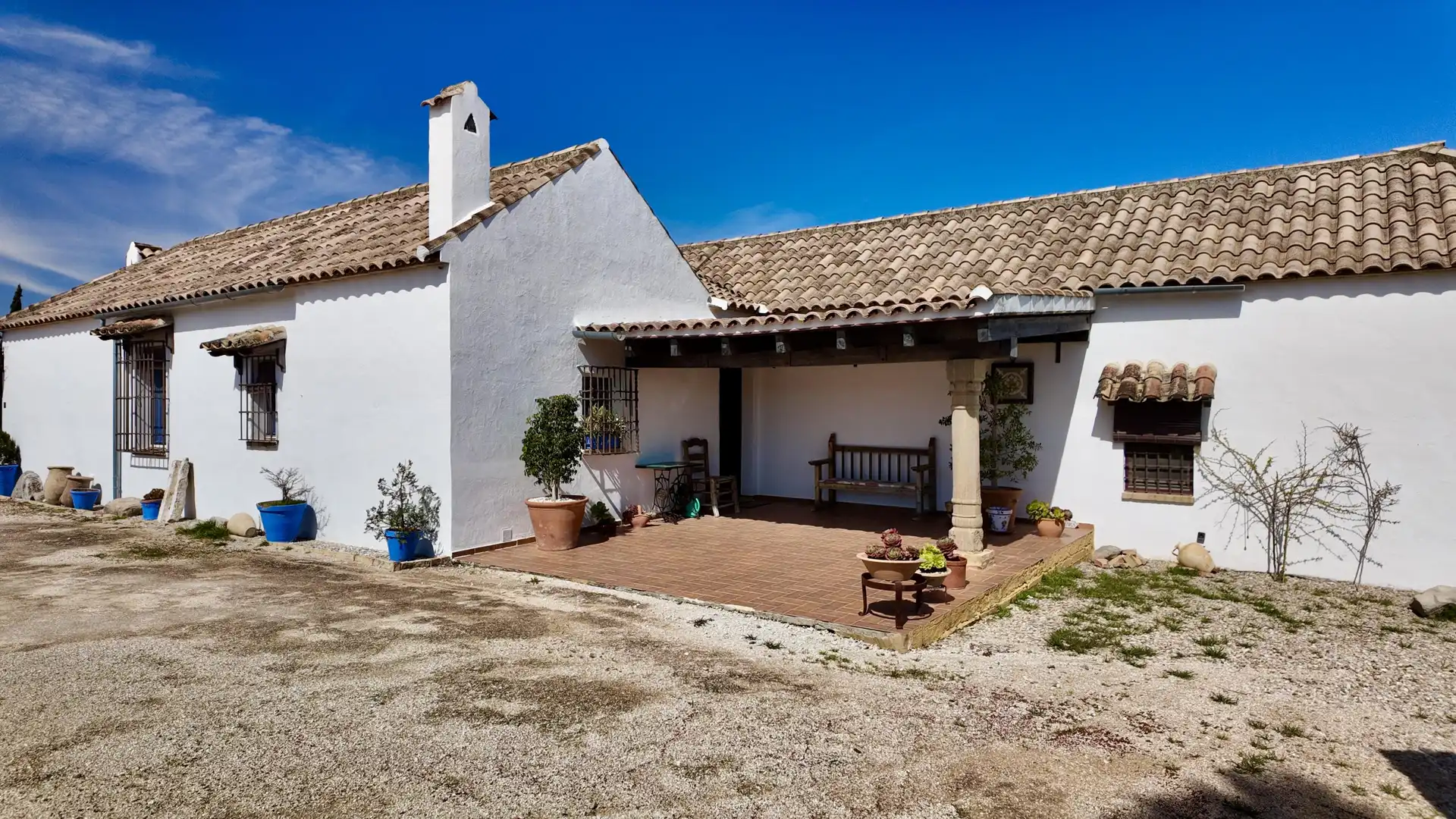 Vista exterior de Finca rústica en venta en Santaella con Aire acondicionado, Jardín privado y Terraza
