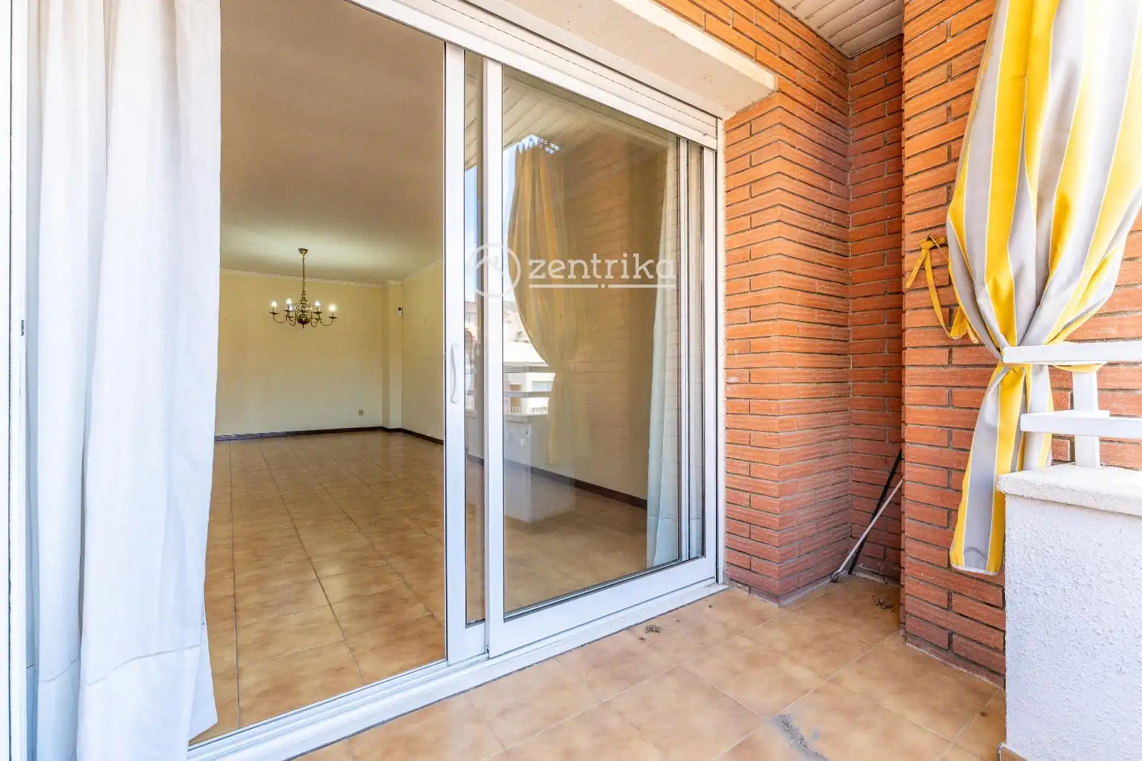Piso en venta en Reus con Aire acondicionado, Calefacción y Terraza