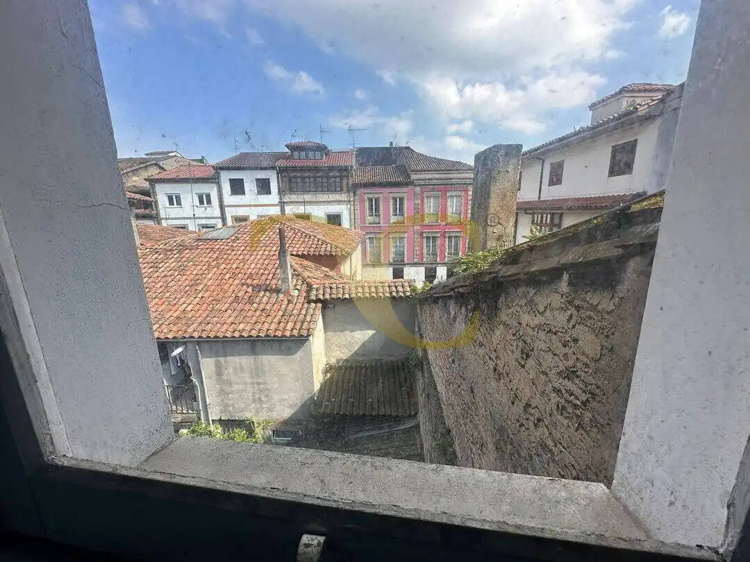 Vista exterior de Edifici en venda en Villaviciosa