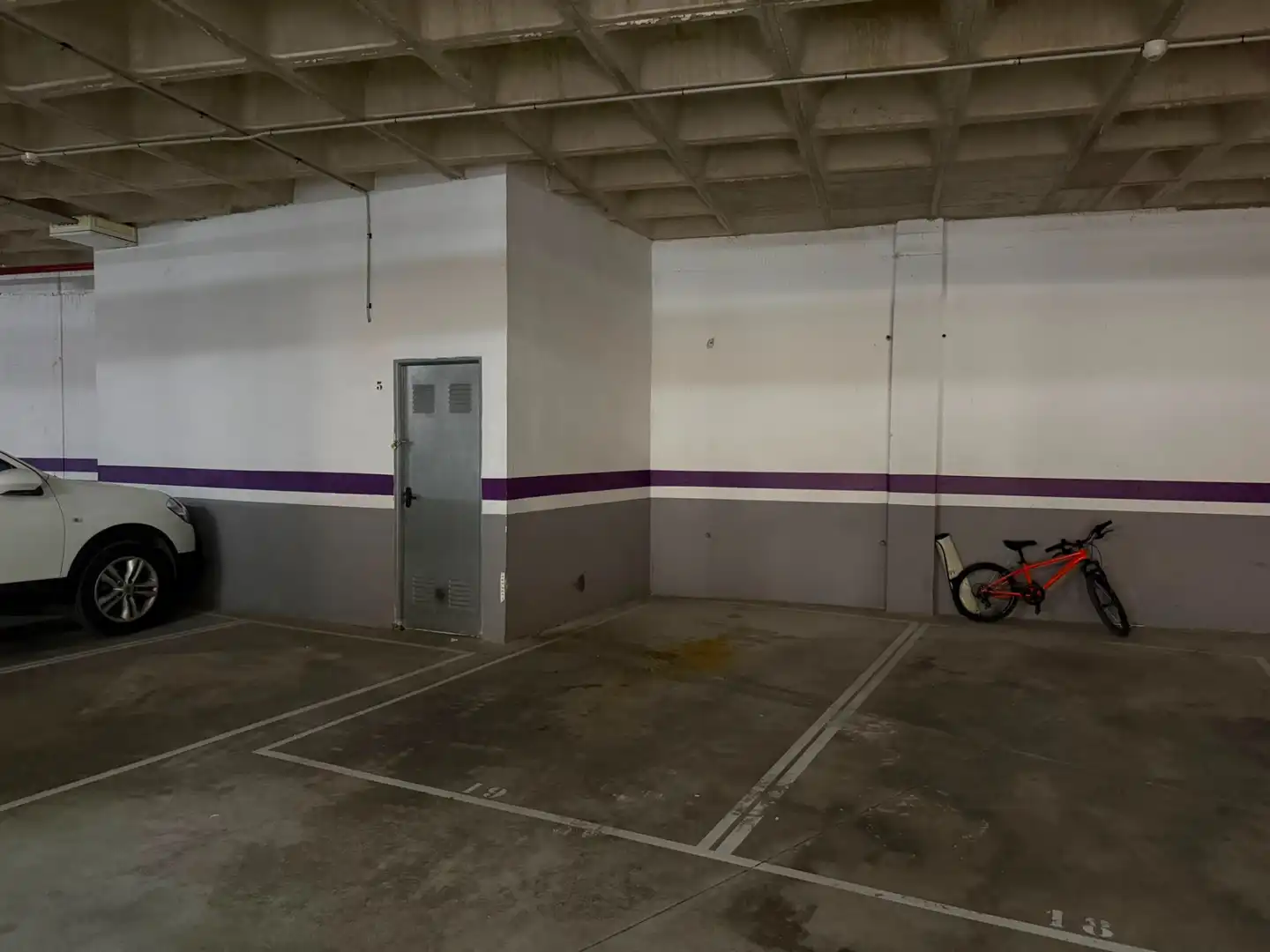 Parking of Flat for sale in Aspe  with Air Conditioner, Parquet flooring and Furnished