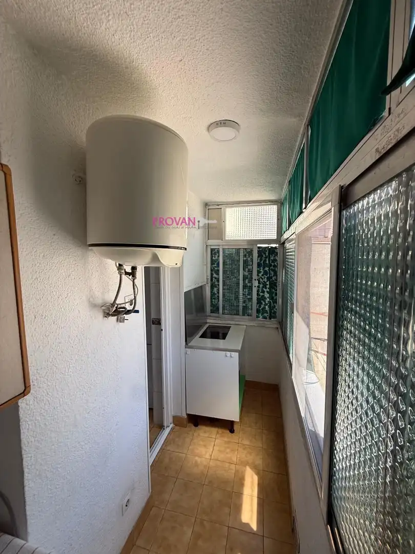 Küche von Wohnung zum Verkauf in Madrid mit Klimaanlage, Terrasse und Möbliert