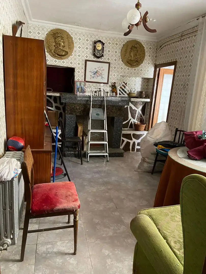 Houses for sale in Salamanca  with Terrace and Furnished