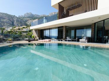 Detached house with pool for sale in Altea Hills