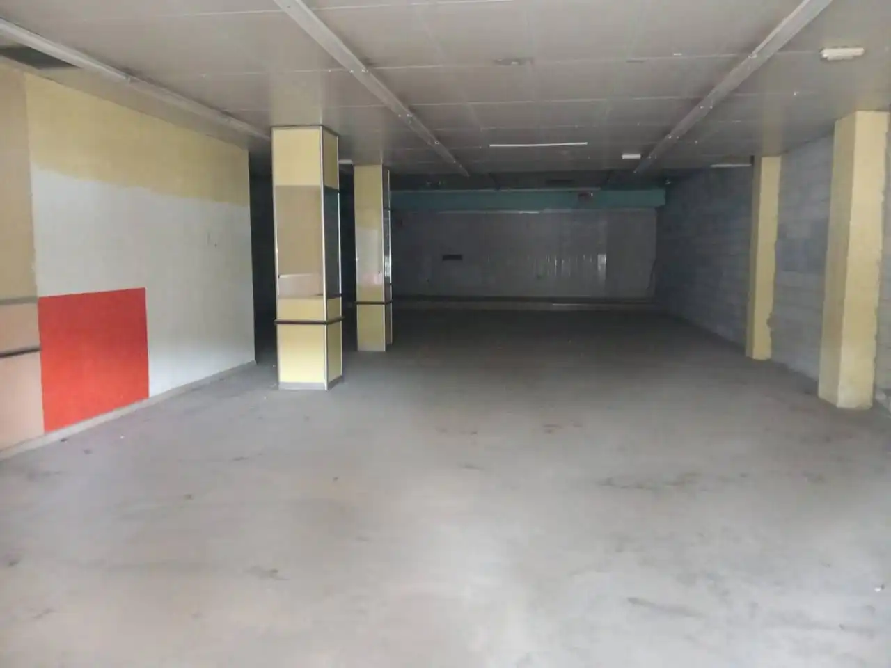 Local comercial en venda a Calle Maria Moliner, imagen 3