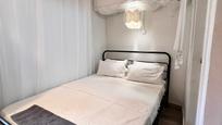 Bedroom of Flat for sale in  Madrid Capital  with Heating