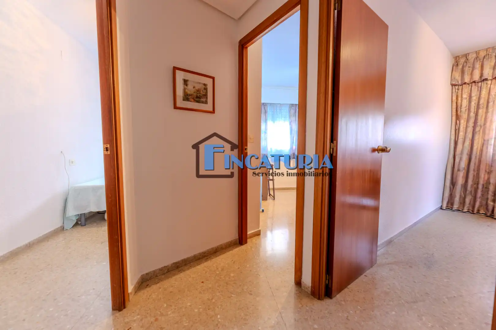 Wohnung zum Verkauf in Mislata mit Klimaanlage, Abstellraum und Balkon