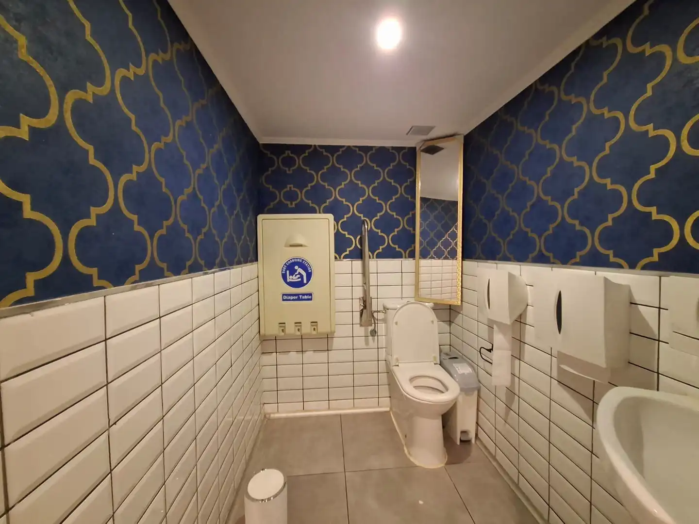 Baño de Local en traspaso en Vigo  con Aire acondicionado, Terraza y Amueblado
