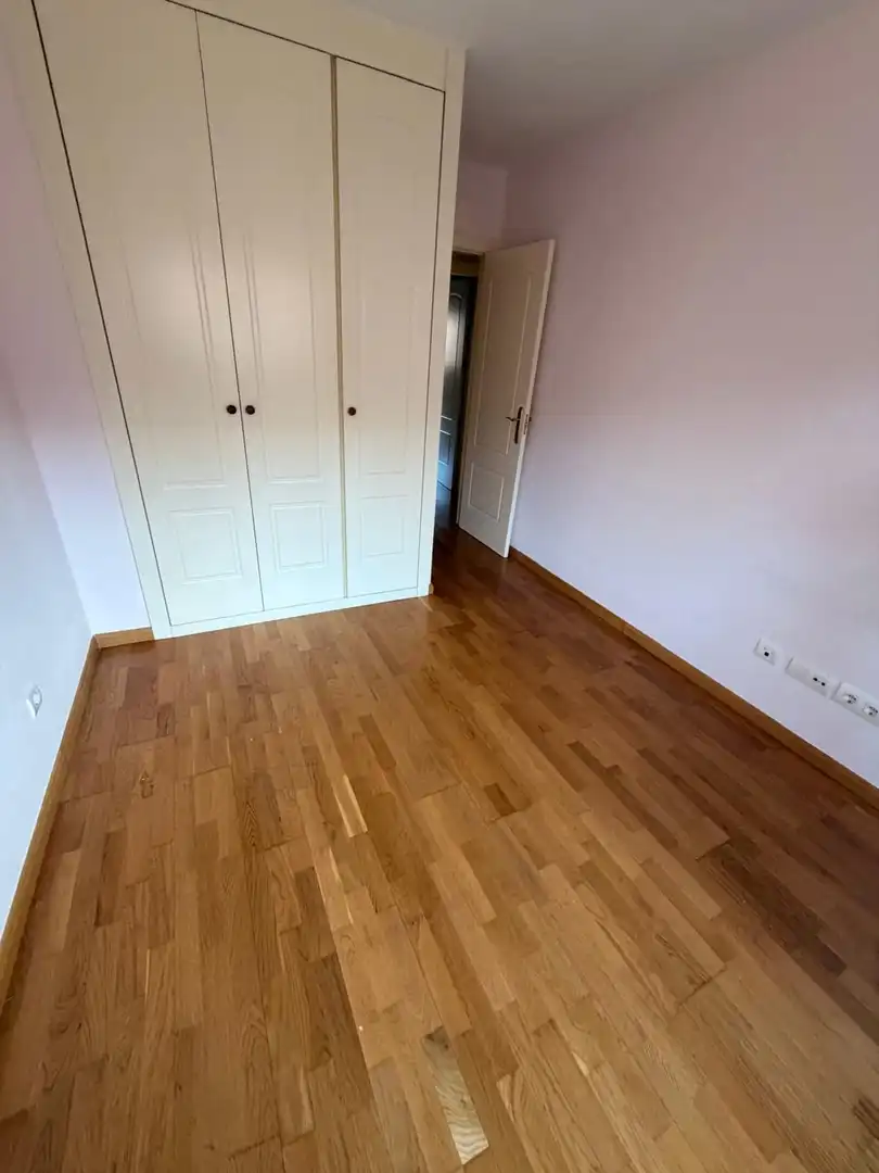 Habitación de Piso en venta en Valdemoro con Calefacción, Trastero y Piscina comunitaria