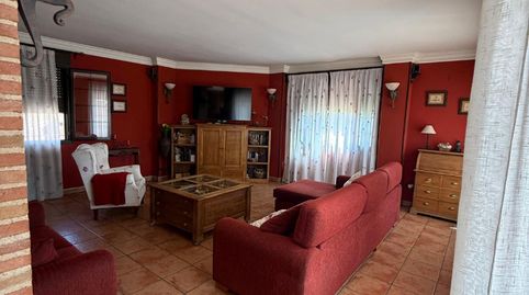 Espectacular chalet de estilo rústico con piscina
