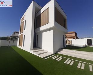 Exterior view of House or chalet for sale in Montequinto  with Air Conditioner, Heating and Swimming Pool