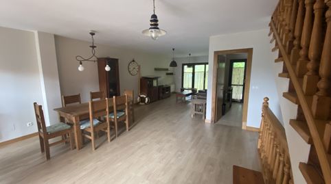 Foto 2 de Casa adosada en venta en Avenida de Los Porqueros, 8, Ribadesella, Asturias