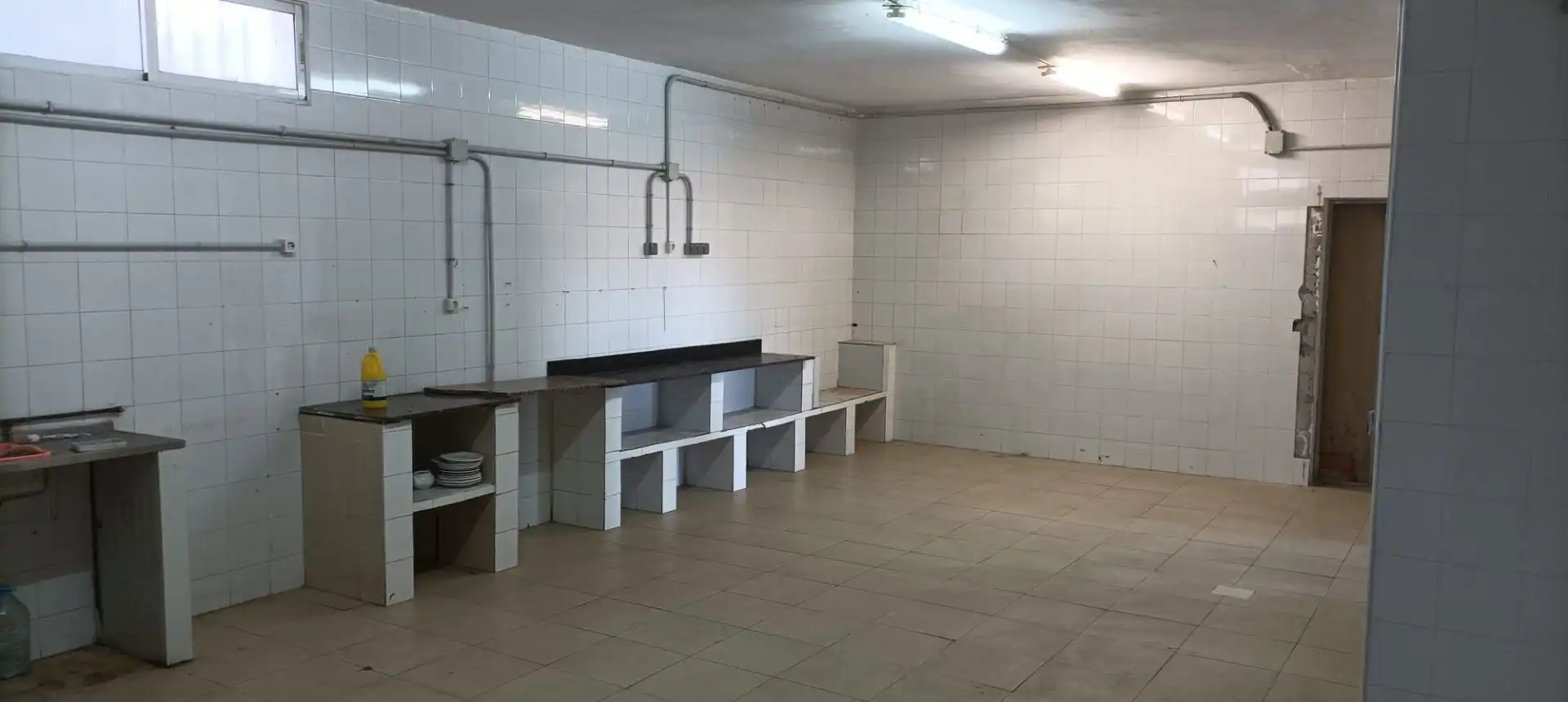 Cocina de Local en venta en Arriate con Terraza