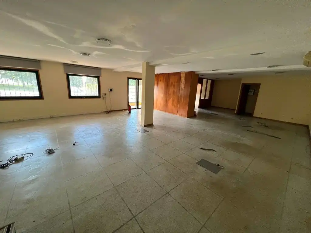 Industrial building for sale in Parroquias de Santiago, imagen 4