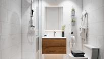 Bathroom of Flat for sale in Sabadell  with Air Conditioner, Heating and Private garden