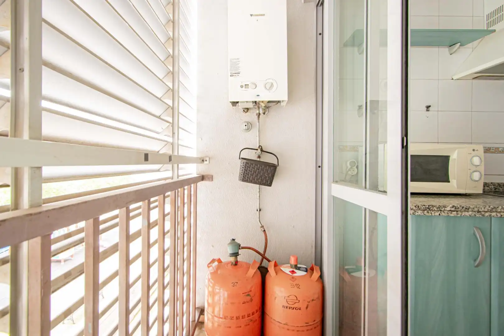 Balcony of Flat for sale in Sevilla  with Air Conditioner, Storage room and Balcony