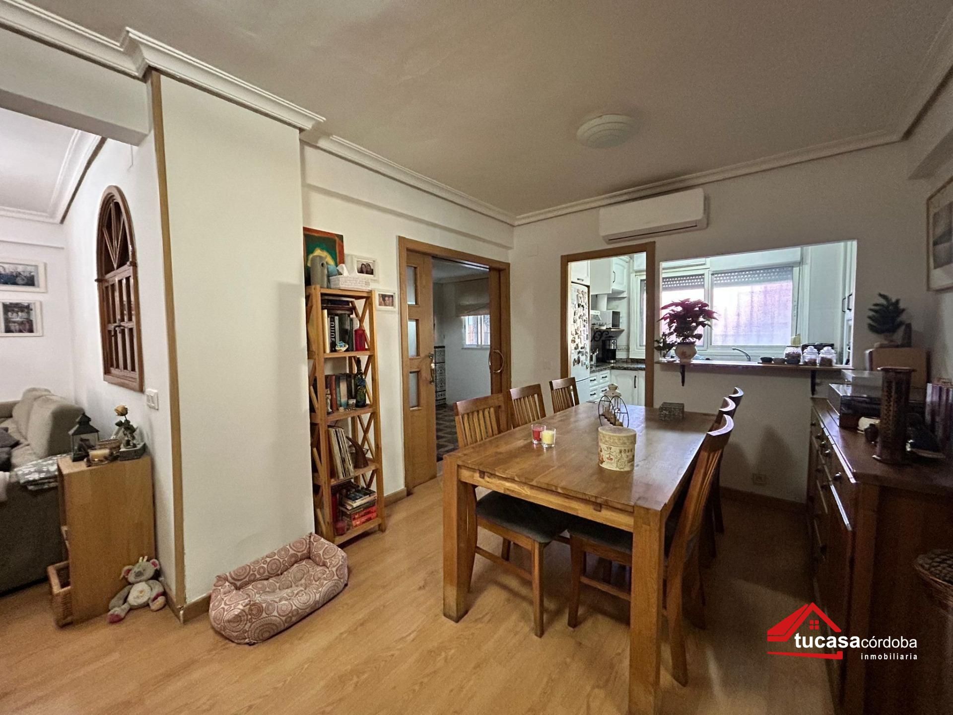 Dining room of Single-family semi-detached for sale in  Córdoba Capital  with Air Conditioner, Parquet flooring and Terrace
