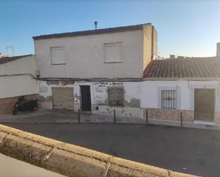 Vista exterior de Casa o xalet en venda en Linares