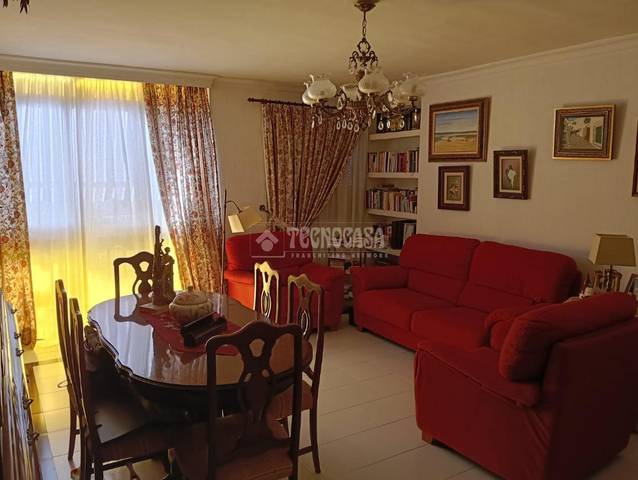 Piso en Venta en Parque Ayala - Jardín de la Abadía - Huelín