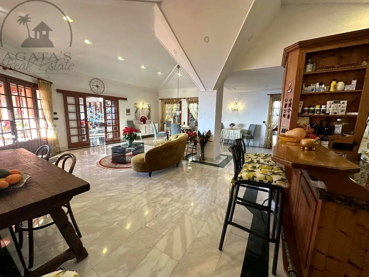 Sala d'estar de Casa o xalet en venda en Tacoronte amb Aire condicionat, Calefacció i Jardí privat