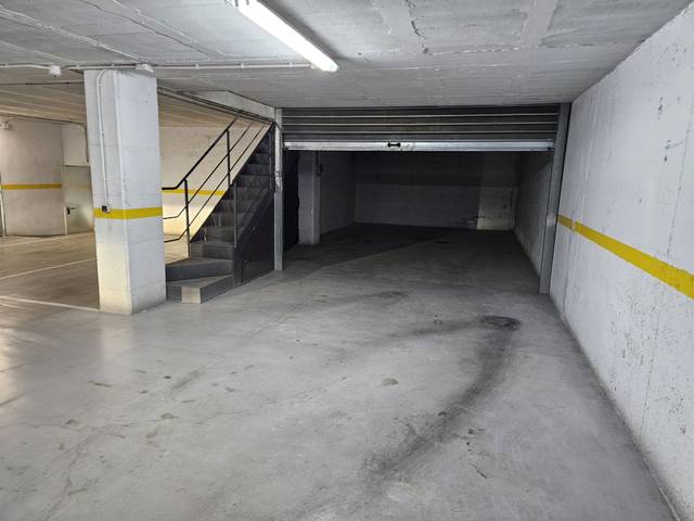 Garaje en Venta en Solsona