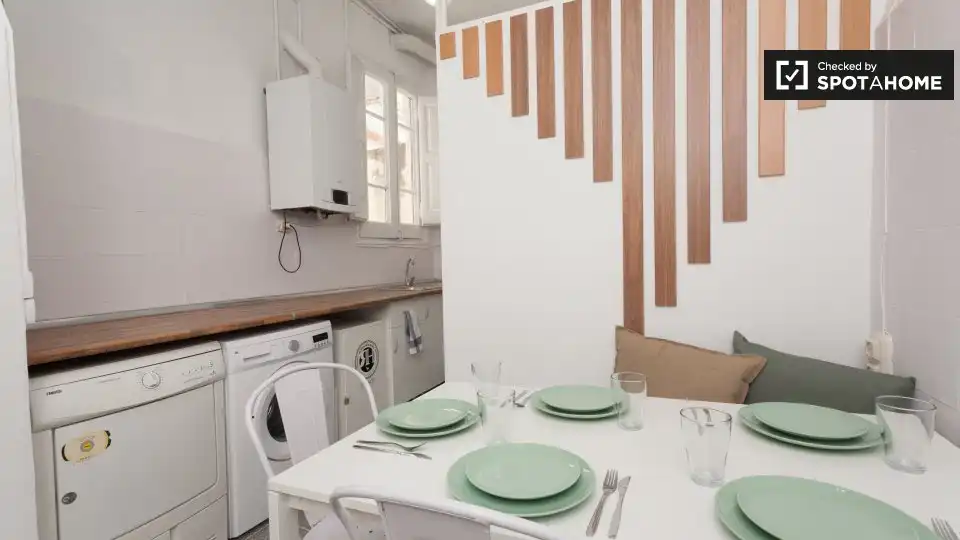 Kitchen of Flat for rent in Barcelona  with Air Conditioner, Heating and Furnished