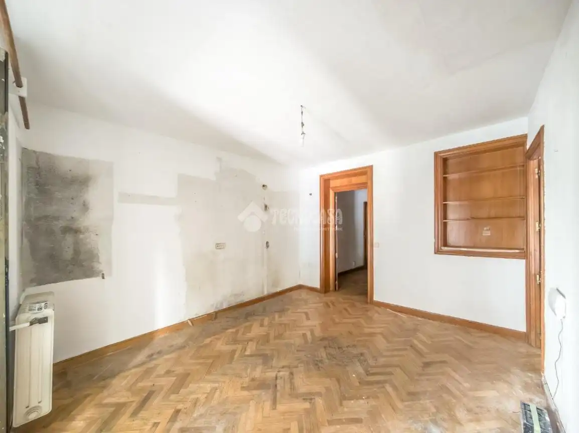 Piso con ascensor en venta en Centro, imagen 2