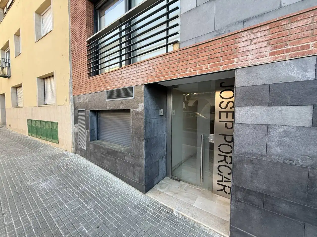 Vista exterior de Oficina de lloguer en Matadepera