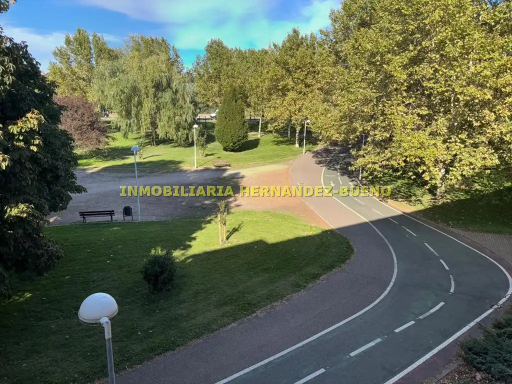 Exterior view of Flat for rent in Salamanca  with Heating, Furnished and Balcony