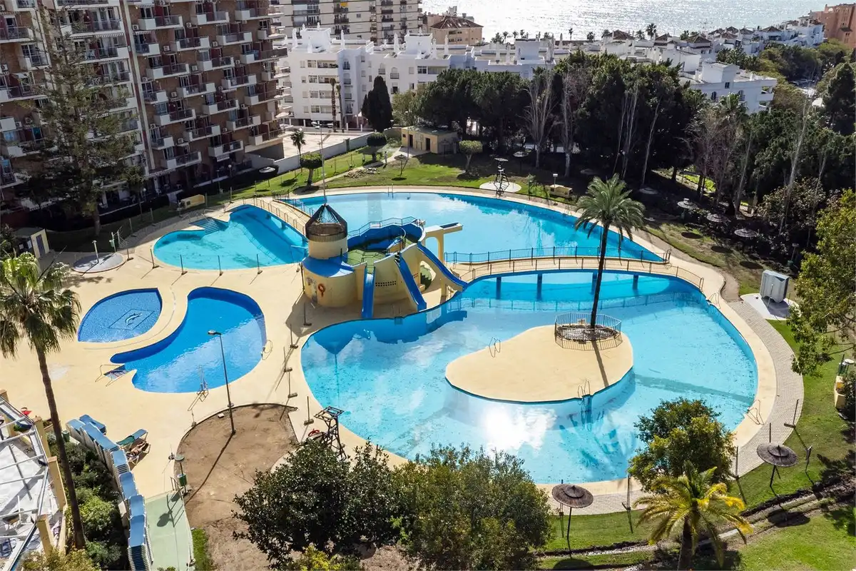 Habitatge amb piscina en venda a Parque de la Paloma, imagen 2