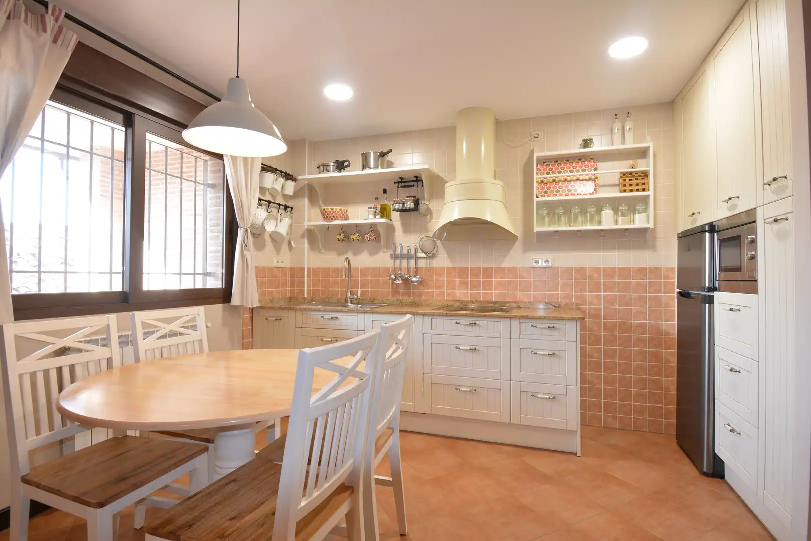 Küche von Country house zum Verkauf in Robledillo de Mohernando mit Klimaanlage, Privatgarten und Terrasse