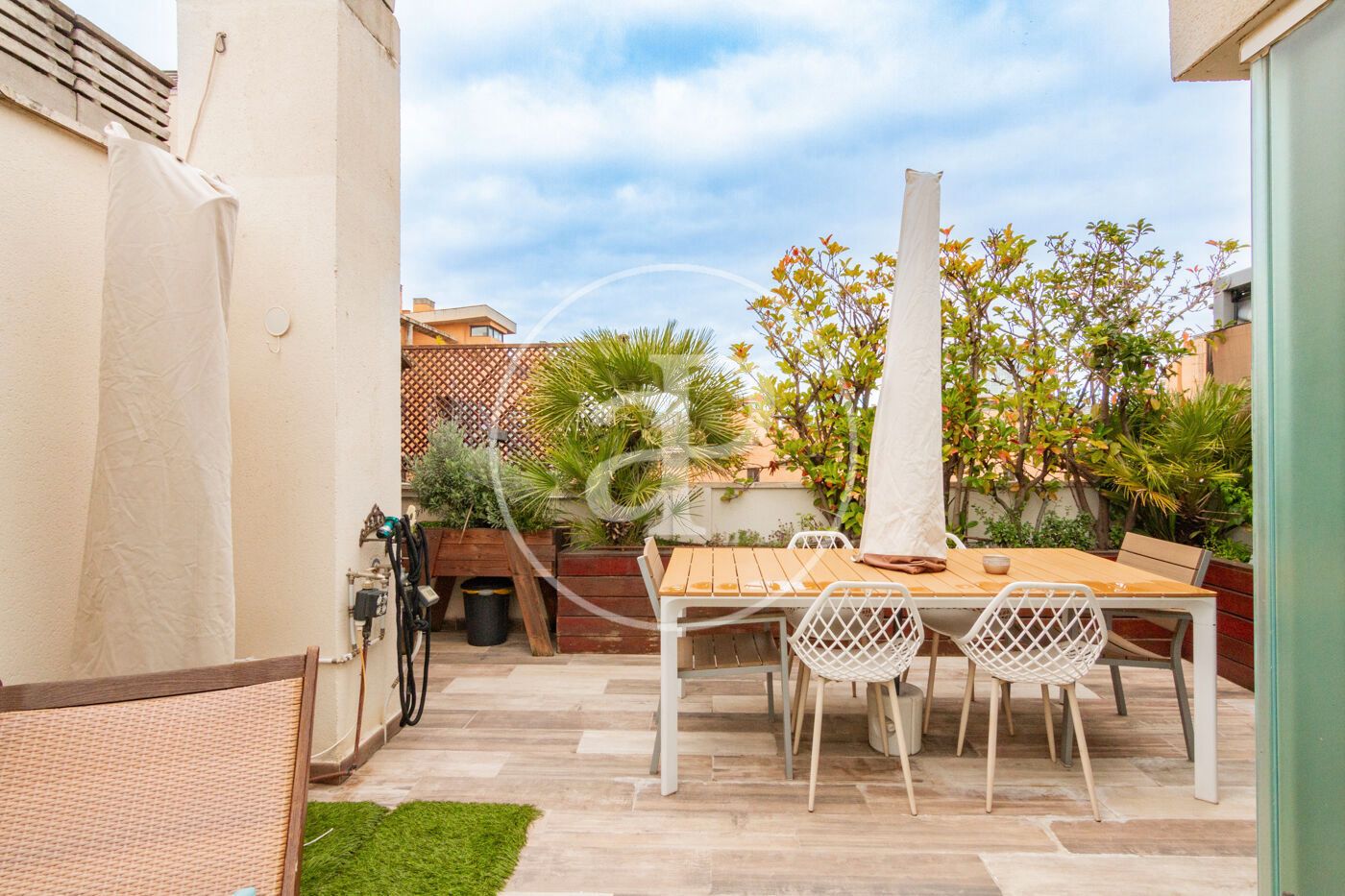 Terraza de Ático en venta en  Madrid Capital con Aire acondicionado, Calefacción y Jardín privado