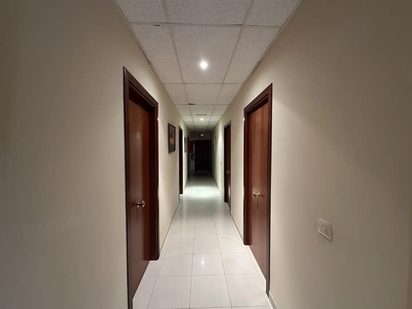 Local en venta en Medinyà con Aire acondicionado