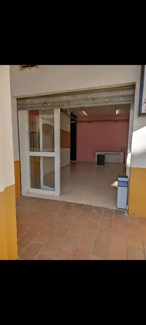 Commercial properties for rent in Gines  with Air Conditioner